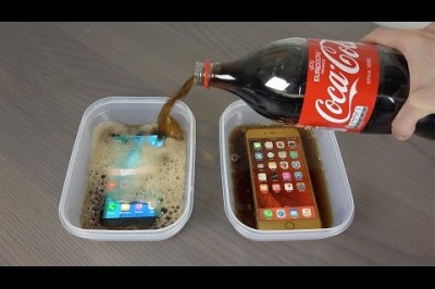 Samsung Galaxy S7 Edge vs. iPhone 6S Plus Coca-Cola Freeze Test 9 Hours! Will It Survive ?