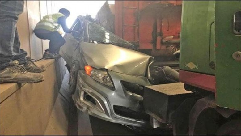 سنگاپور:کار کا خطرناک حادثہ،ڈرائیوربچ گیا