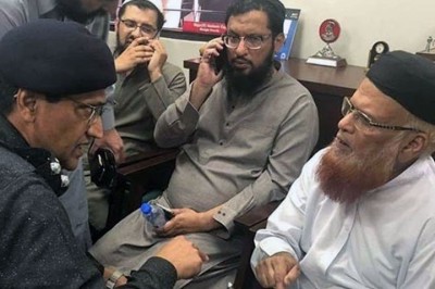 مفتی تقی عثمانی پر حملے کی تحقیقات میں کچھ کڑیاں ملی ہیں: آئی جی سندھ