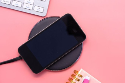 The Mophie Wireless Charging Pad: The Future of Convenience