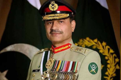 Army Chief: Avoid New and Old Pakistan Debate and Concentrate on 