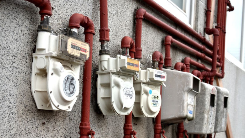 The Monthly Rent For Gas Meter Has Increased From 40 To 500 upees.