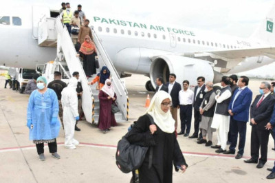 573 Pakistani nationals were expelled from Sudan, 216 by a Chinese navy ship.