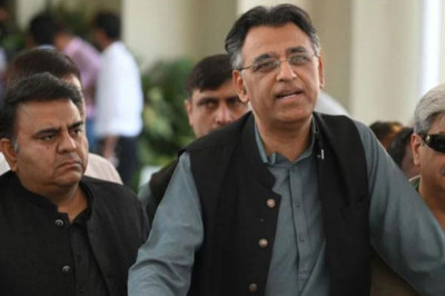 Leader Of PTI Asad Umar arrested from Islamabad High Court