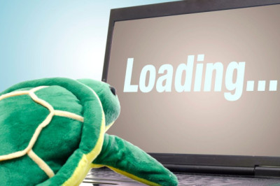 Internet Suspension Costs Pakistan's Telecom Sector Rs. 2.49 Billion