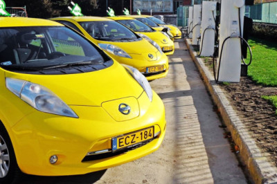 According To The Sindh Government, Electric Taxis Will Arrive On Karachi Roads This Year