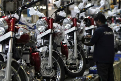 Motorcycle Assemblies Call for a 15% GST Reduction