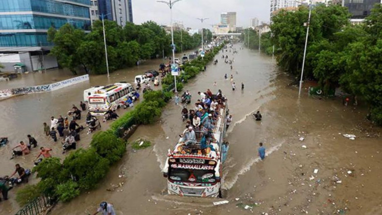 When Should Karachi Expect 'Heavy Rain' Due to Cyclone