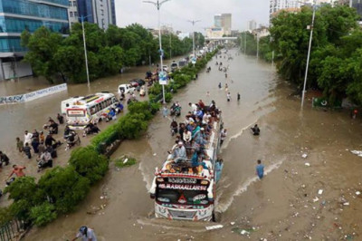 When Should Karachi Expect 'Heavy Rain' Due to Cyclone