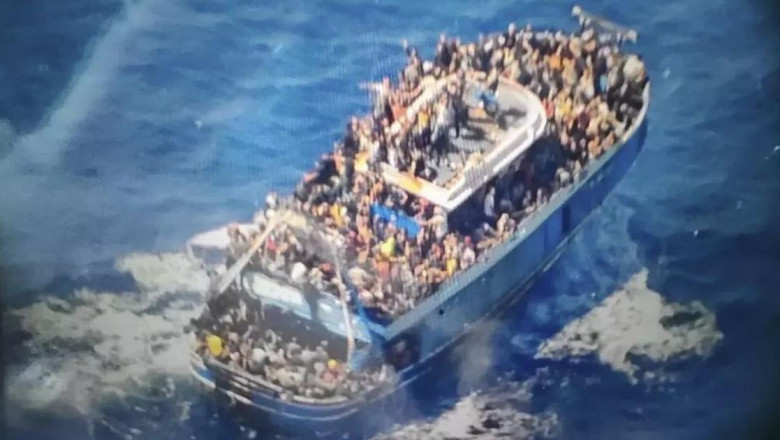 Death toll from Greece boat tragedy increases