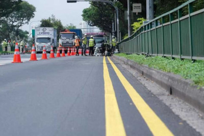 First Recycled Plastic Road Opens in Karachi