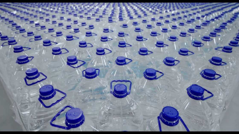 How Can Pakistani Hajj Travellers Receive Free "Ab Zam Zam"?