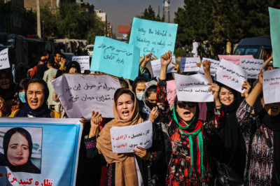 Afghanistan’s Female Population Protests Against the Ban on Beauty Parlours
