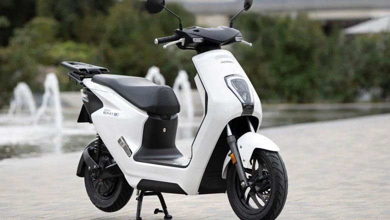 In Pakistan, Honda Unveiled Their First Electric Scooter