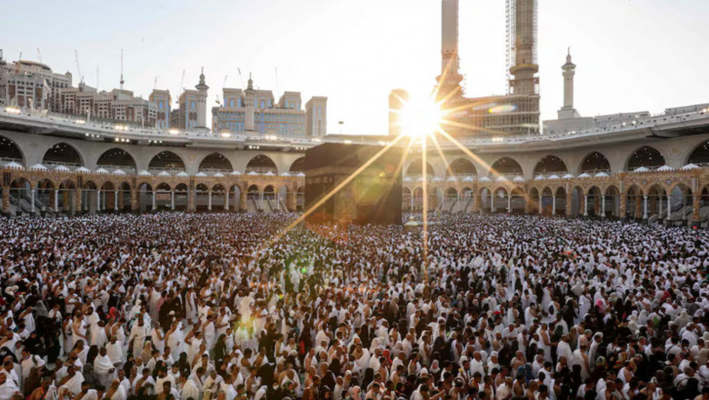 On the First Day of Ramadan, the Grand Mosque in Makkah Is Said to Have Welcomed Over a Million Worshippers.